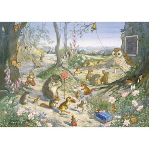 Postcard Molly Brett | Going to school